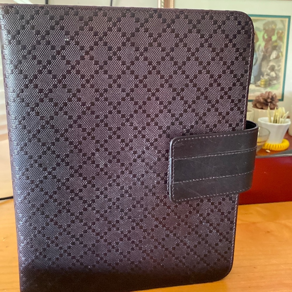 Gucci I Pad Cover!!